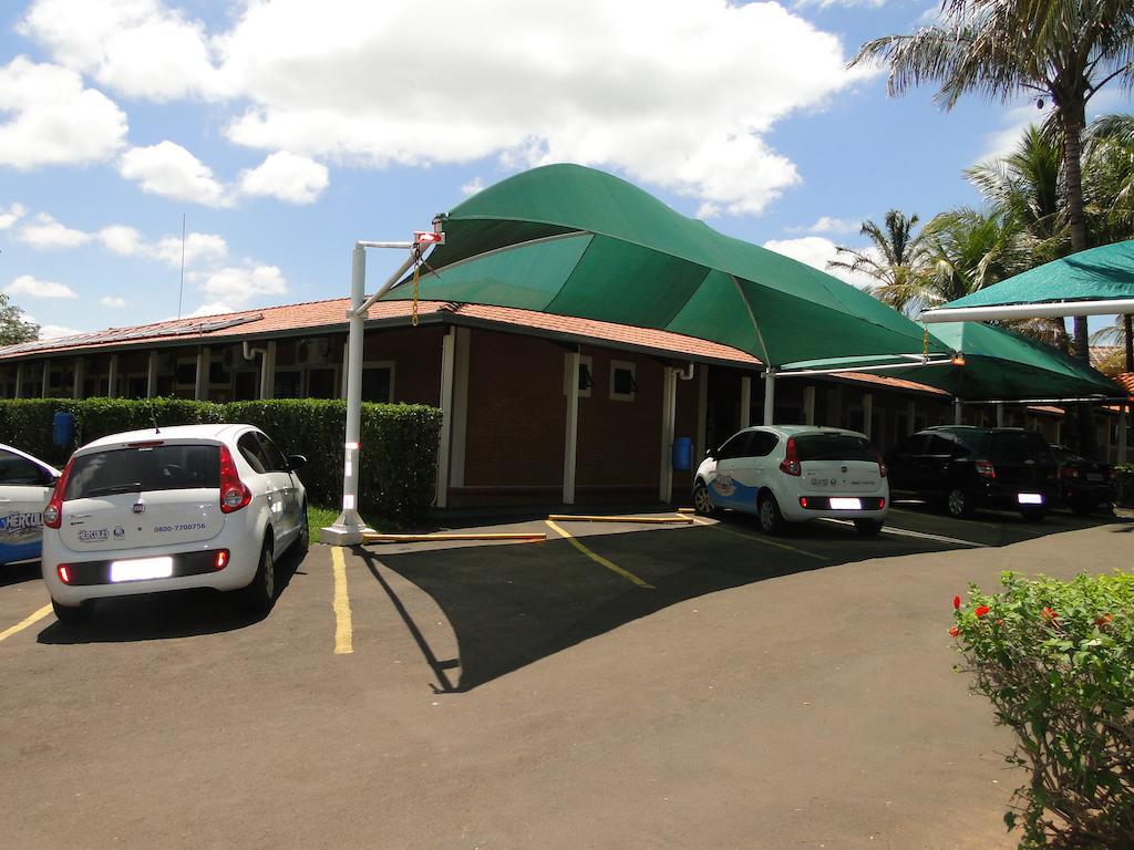 Hotel Pousada Vale do Sol em Pompéia Esterno foto