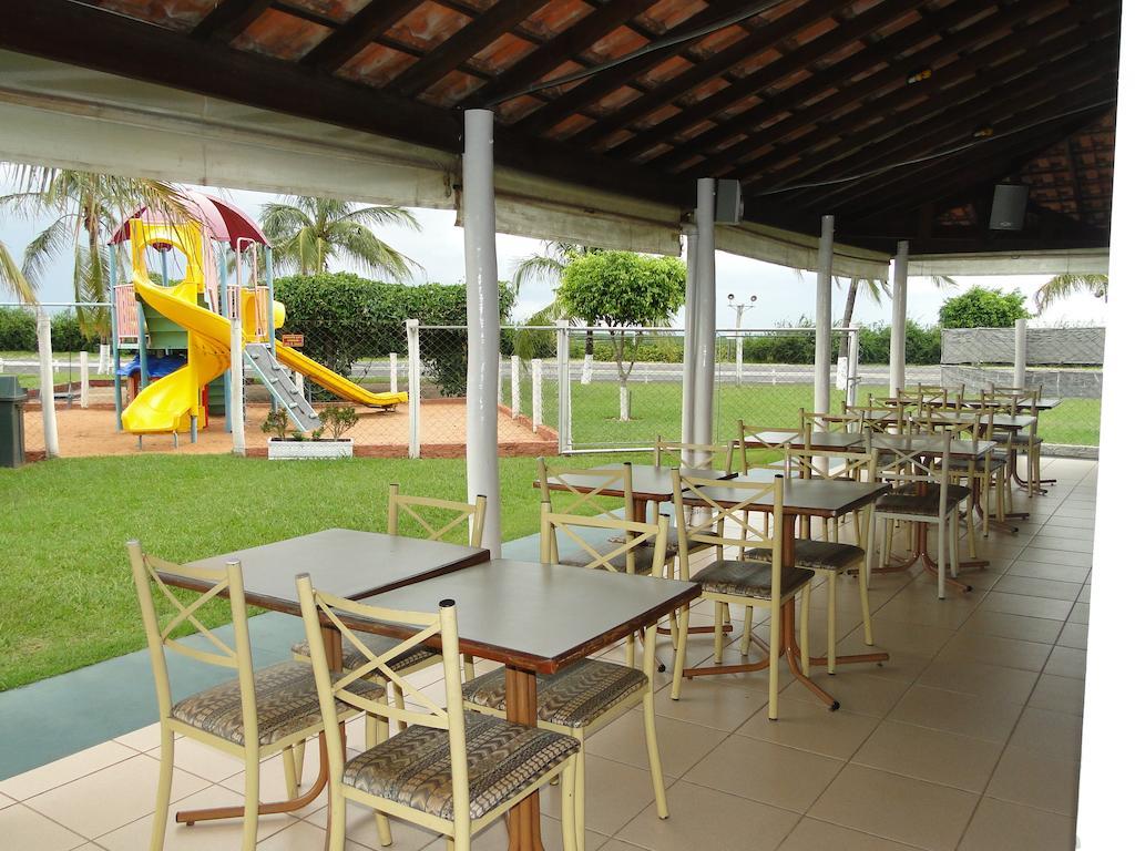 Hotel Pousada Vale do Sol em Pompéia Esterno foto