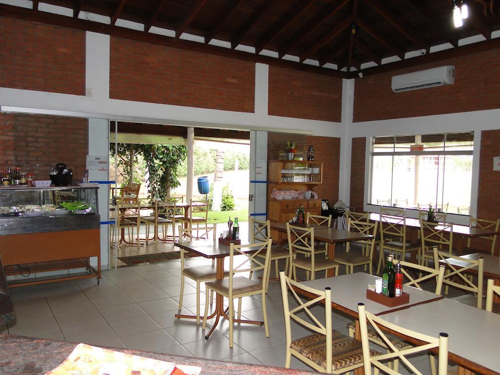 Hotel Pousada Vale do Sol em Pompéia Esterno foto